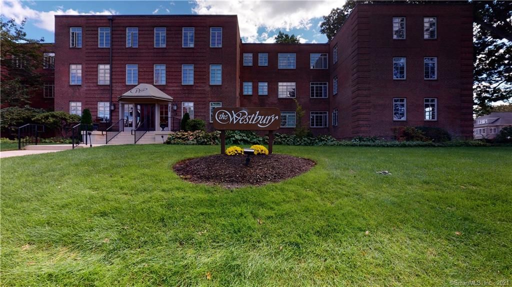 869 Farmington Ave #207, West Hartford, CT 06119