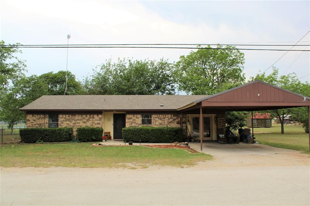 904 N 3rd St, Bangs, TX 76823 MLS 20058941 Trulia