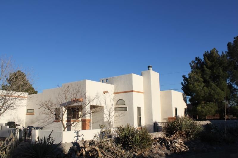 984 Jasmine Dr, Las Cruces, NM 88005