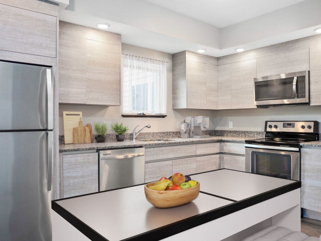60 Howard St, Watertown, MA 02472