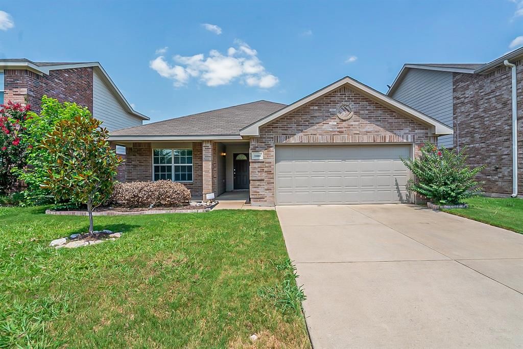 10460 Winding Passage Way, Fort Worth, TX 76131