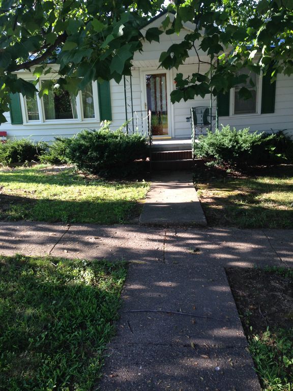 122 W Sycamore St, Grayville, IL 62844 Trulia