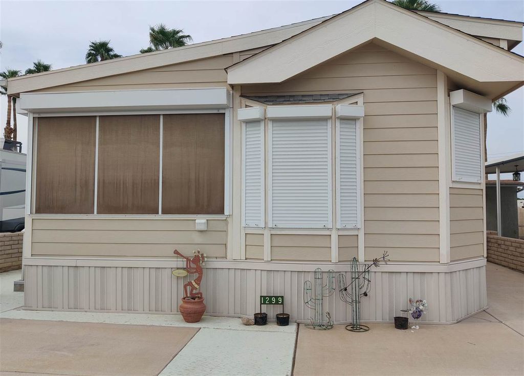 5707 E 32nd St #1299, Yuma, AZ 85365