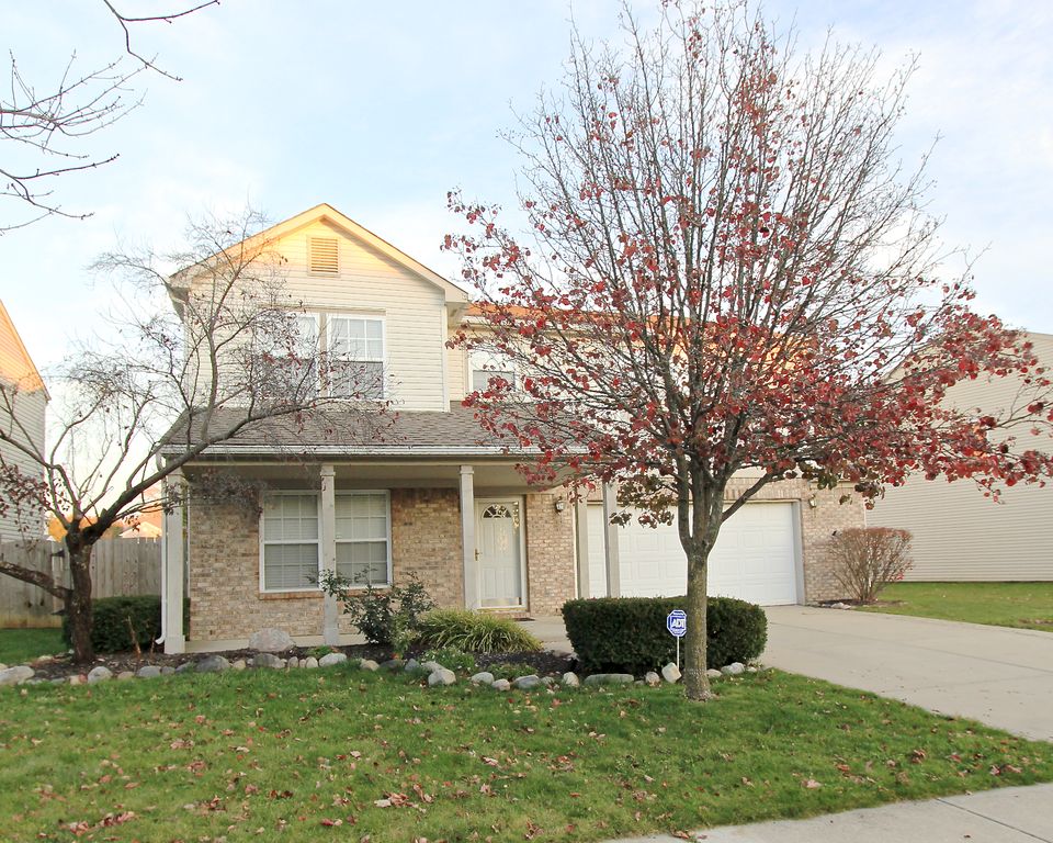 10299 Brushfield Ln, Fishers, IN 46037