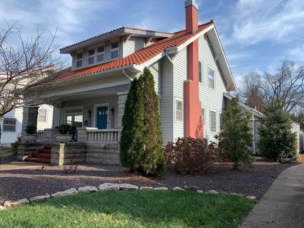 1108 S Pickwick Ave, Springfield, MO 65804 Trulia