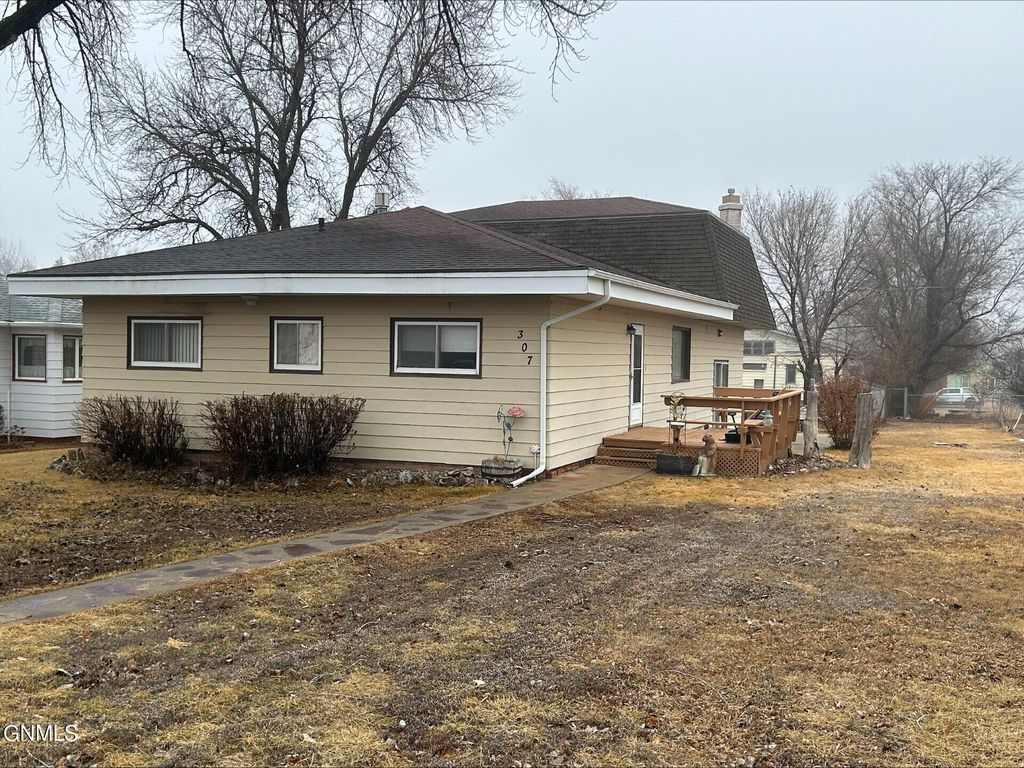 307 5th Ave SW, Bowman, ND 58623 Trulia