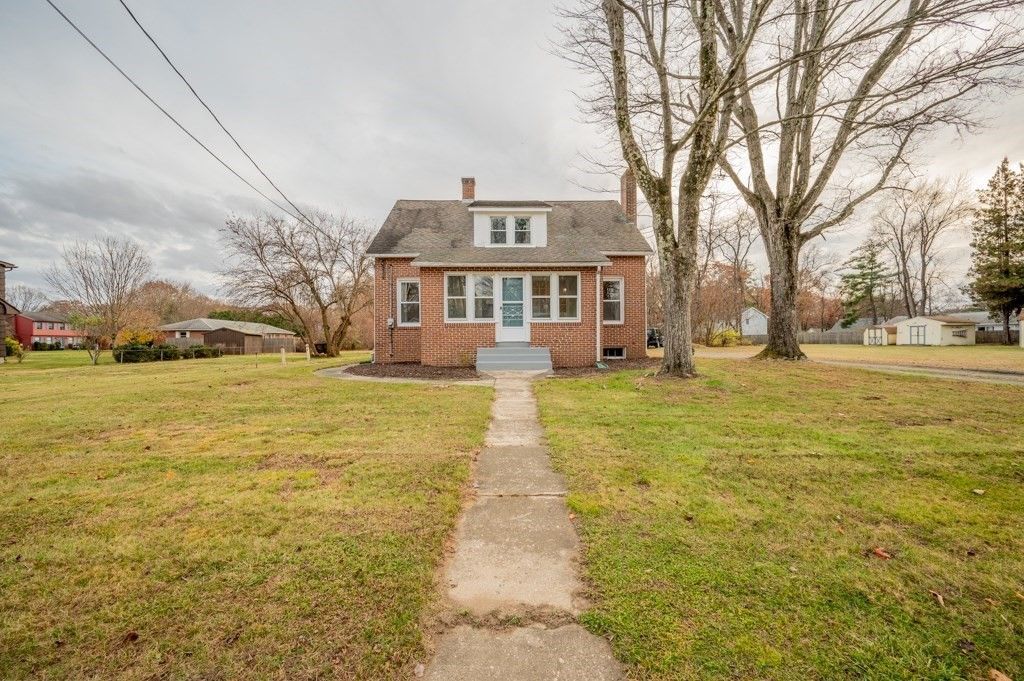 239 South St, Agawam, MA 01001 MLS 73191089 Trulia
