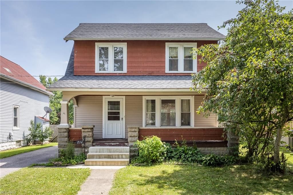 214 Courtland St, Elyria, OH 44035