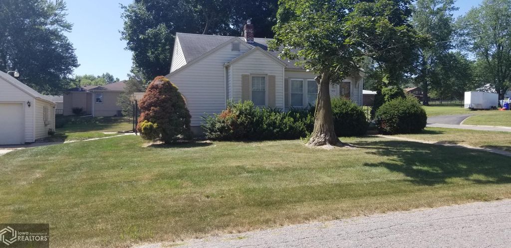 1846 Gladstone St, Ottumwa, IA 52501