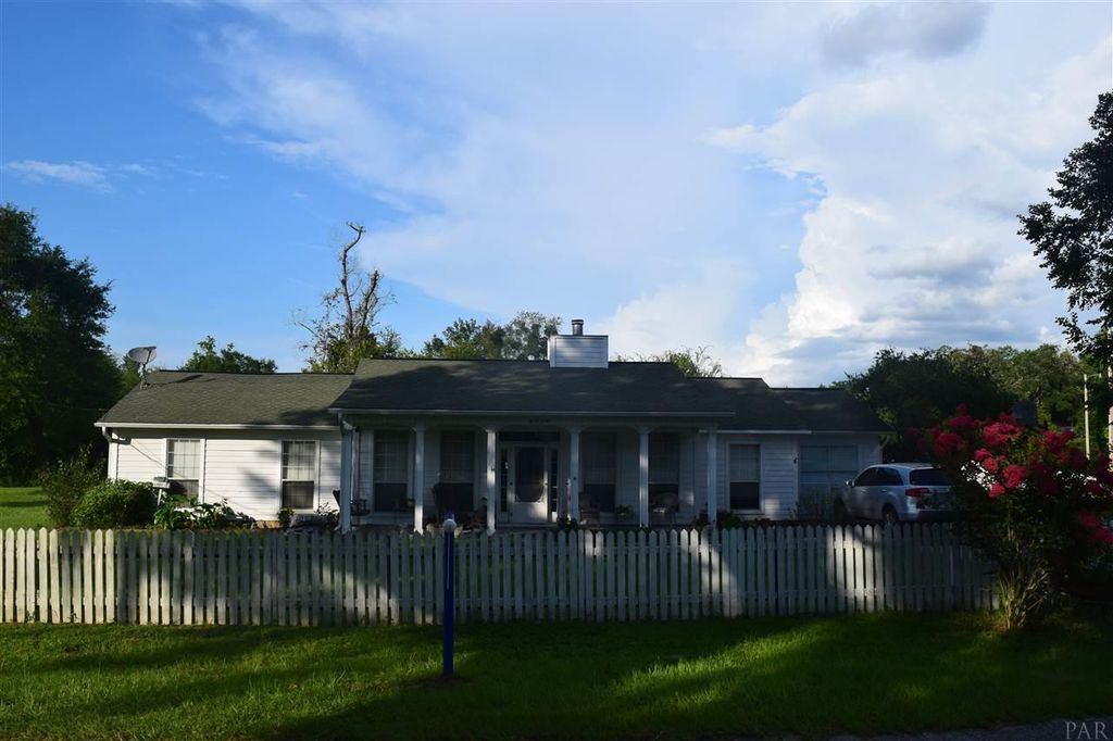 4554 SIMPSON ST, BAGDAD, FL 32583 Trulia