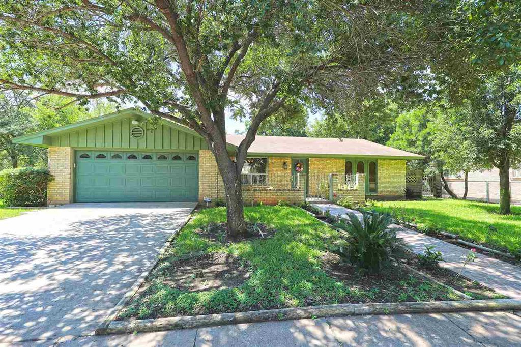 205 Esperanza Dr, Laredo, TX 78041