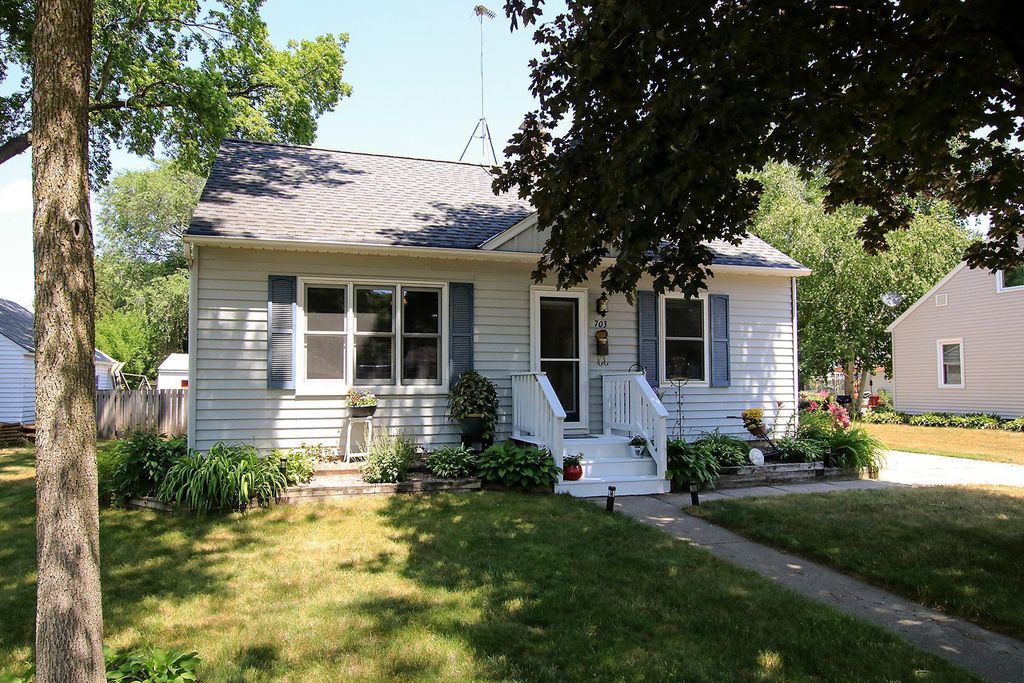703 E 3rd St, Litchfield, MN 55355 Trulia