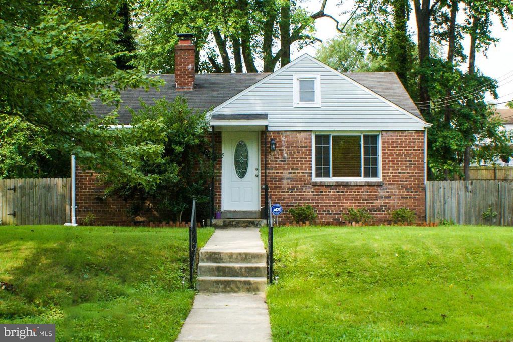 4002 73rd Ave, Hyattsville, MD 20784
