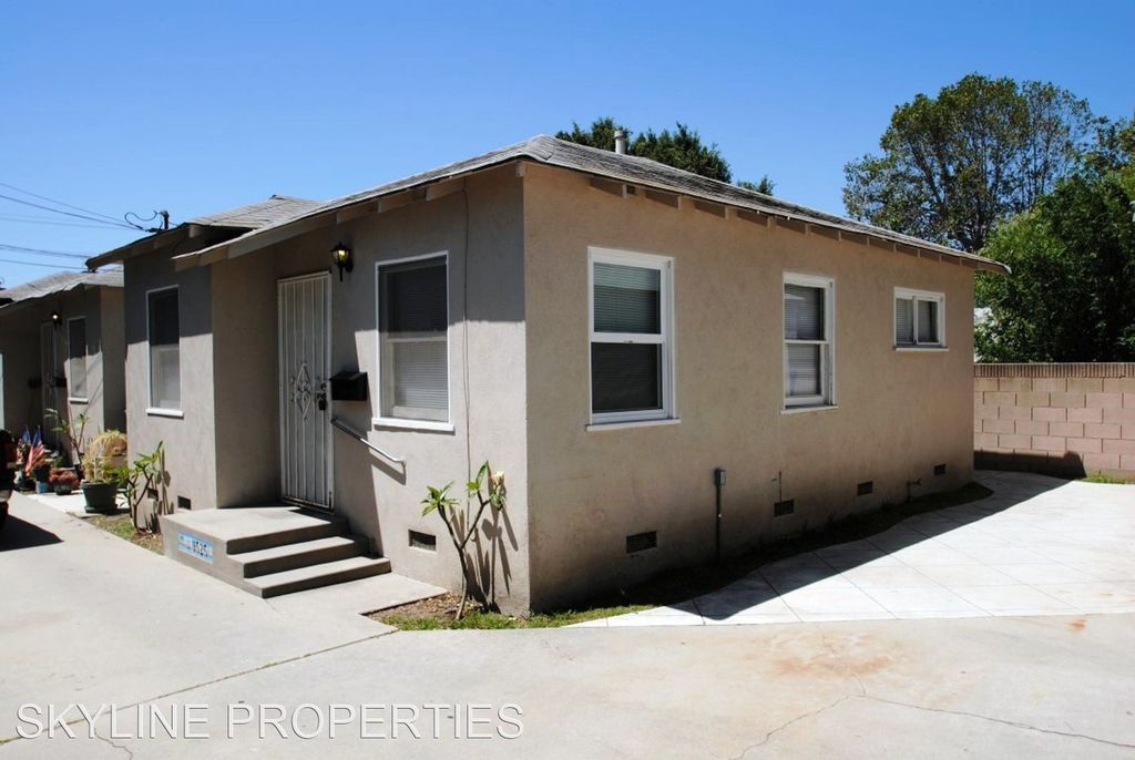 9523-25 Flower St #9525-3/4, Bellflower, CA 90706
