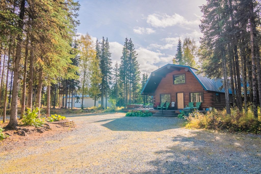 45621 King Dr, Soldotna, AK 99669