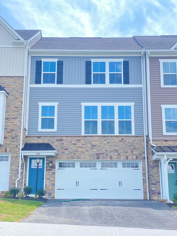 514 Florida Blvd, Cranberry Township, PA 16066 | Trulia