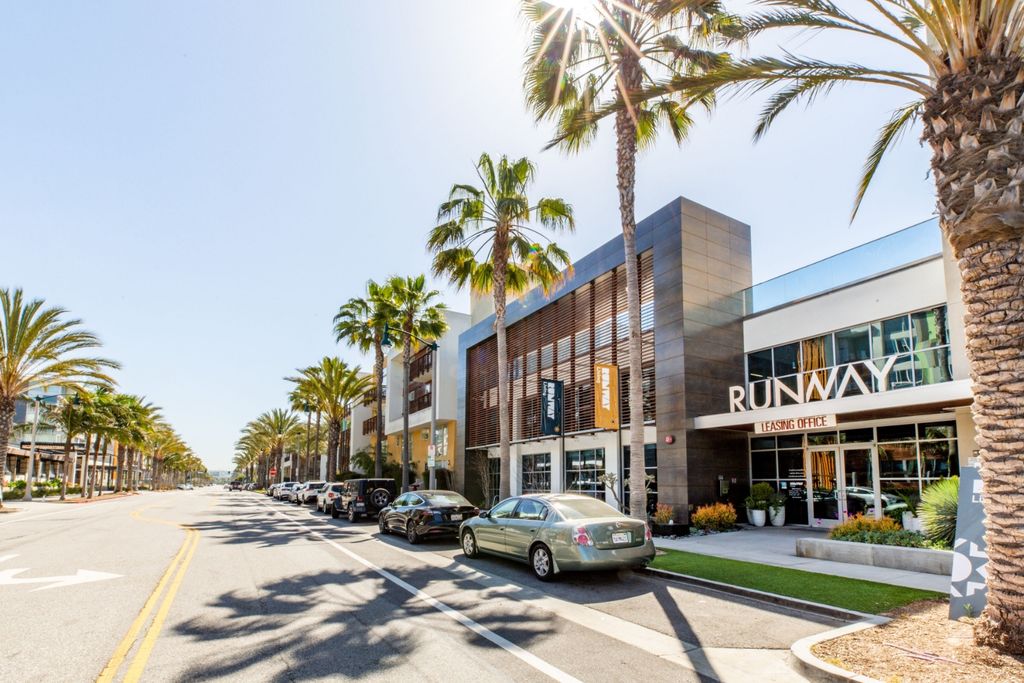 Runway Playa Vista, CA Trulia