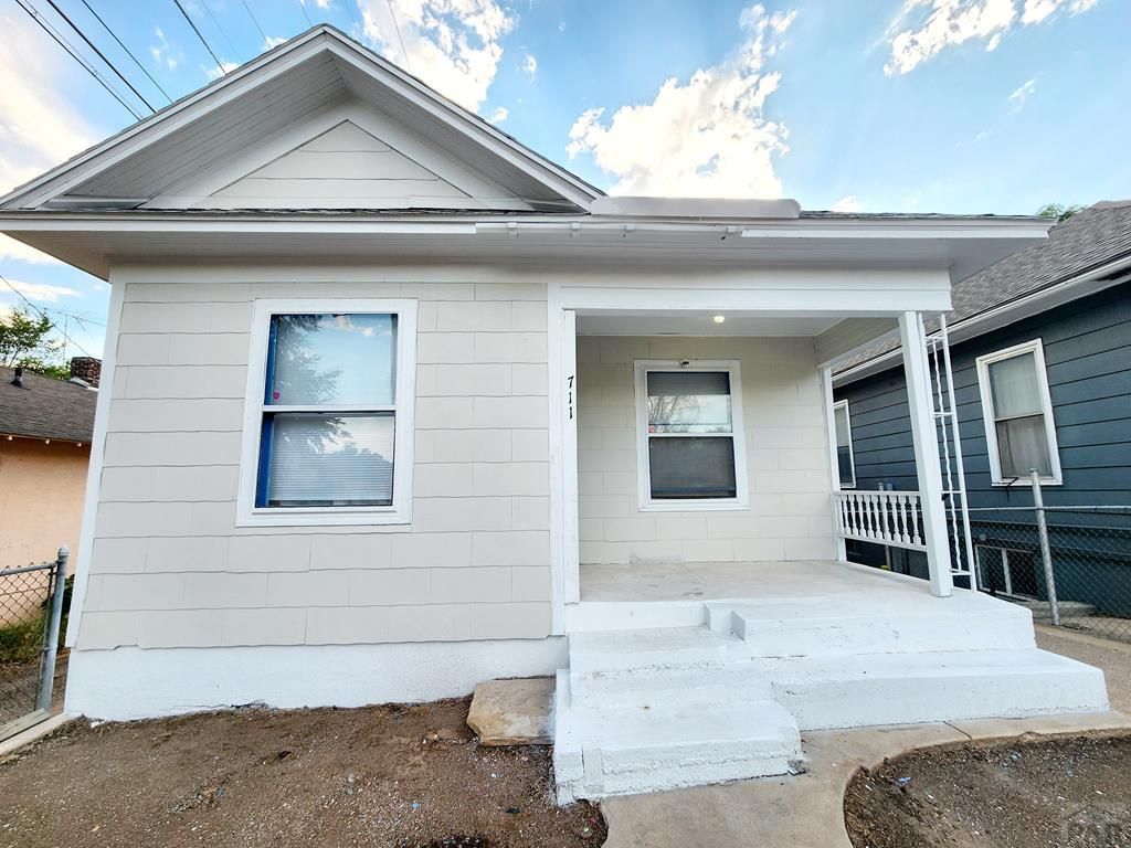 711 N  Glendale Ave, Pueblo, CO 81001