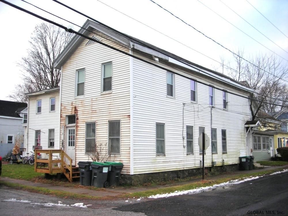 14 1st St, Hoosick Falls, NY 10 Bed, 4 Bath MultiFamily Home 6