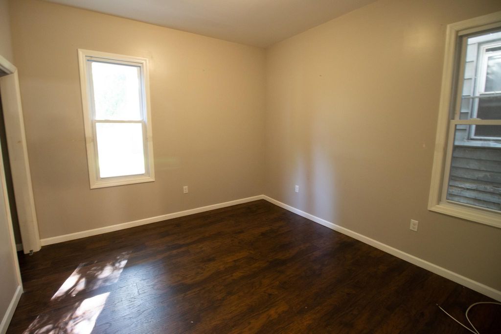 16 Fabyan Pl #2, Newark, NJ 07108