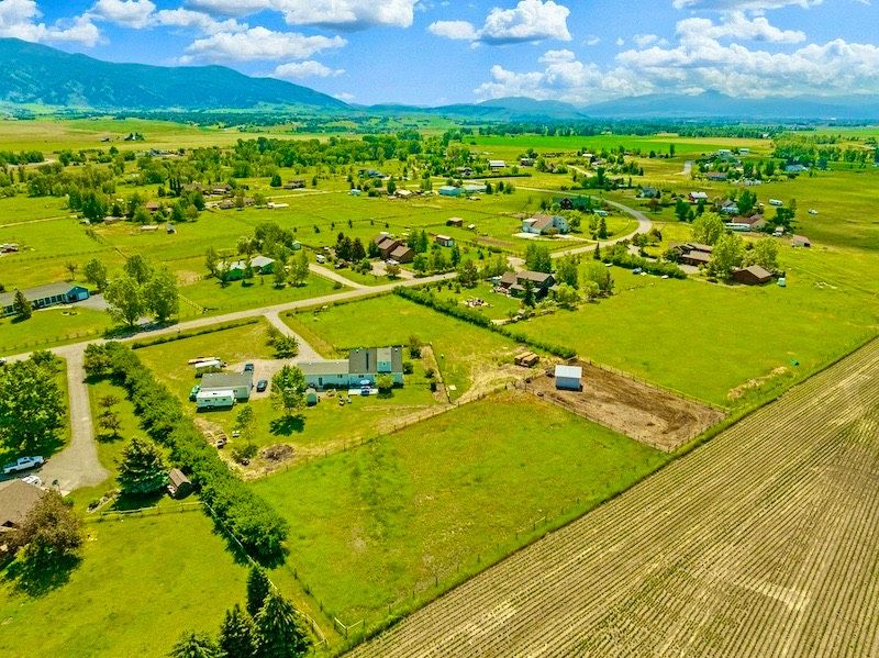 2651 Kid Curry Dr, Bozeman, MT 59718