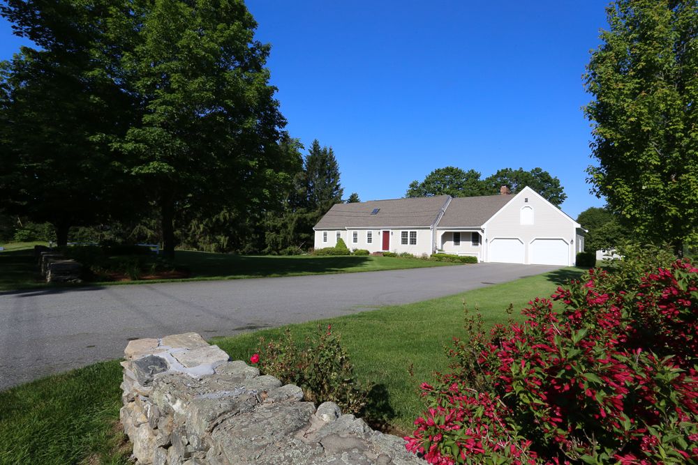 100 E End Rd, Bolton, MA 4 Bed, 5 Bath SingleFamily Home 76 Photos