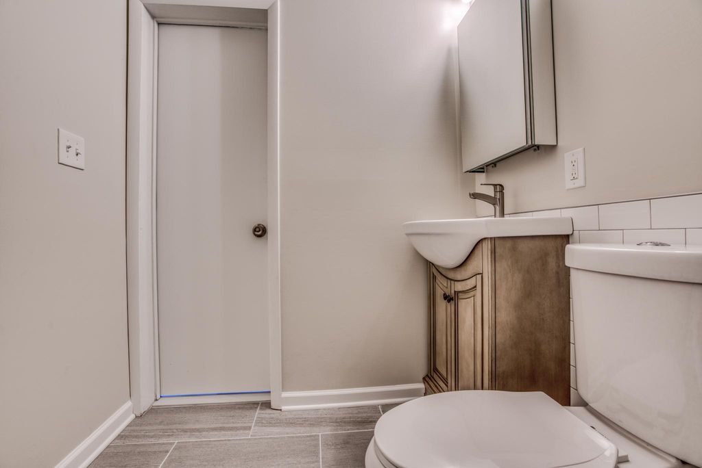 2087 Druid Park Dr #1, Baltimore, MD 21211