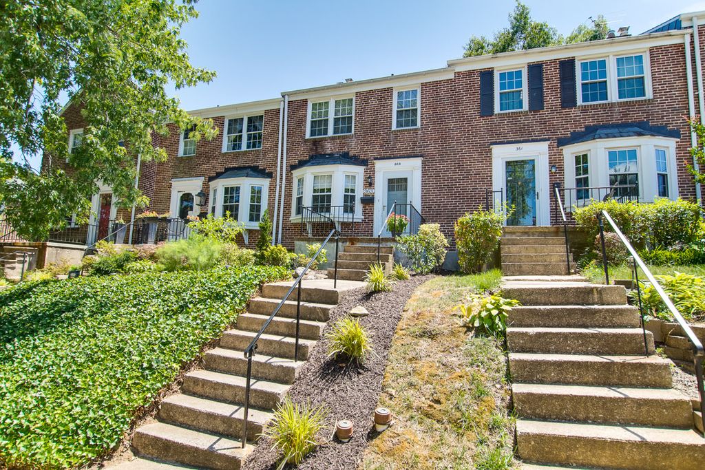 363 Old Trl, Baltimore, MD 21212