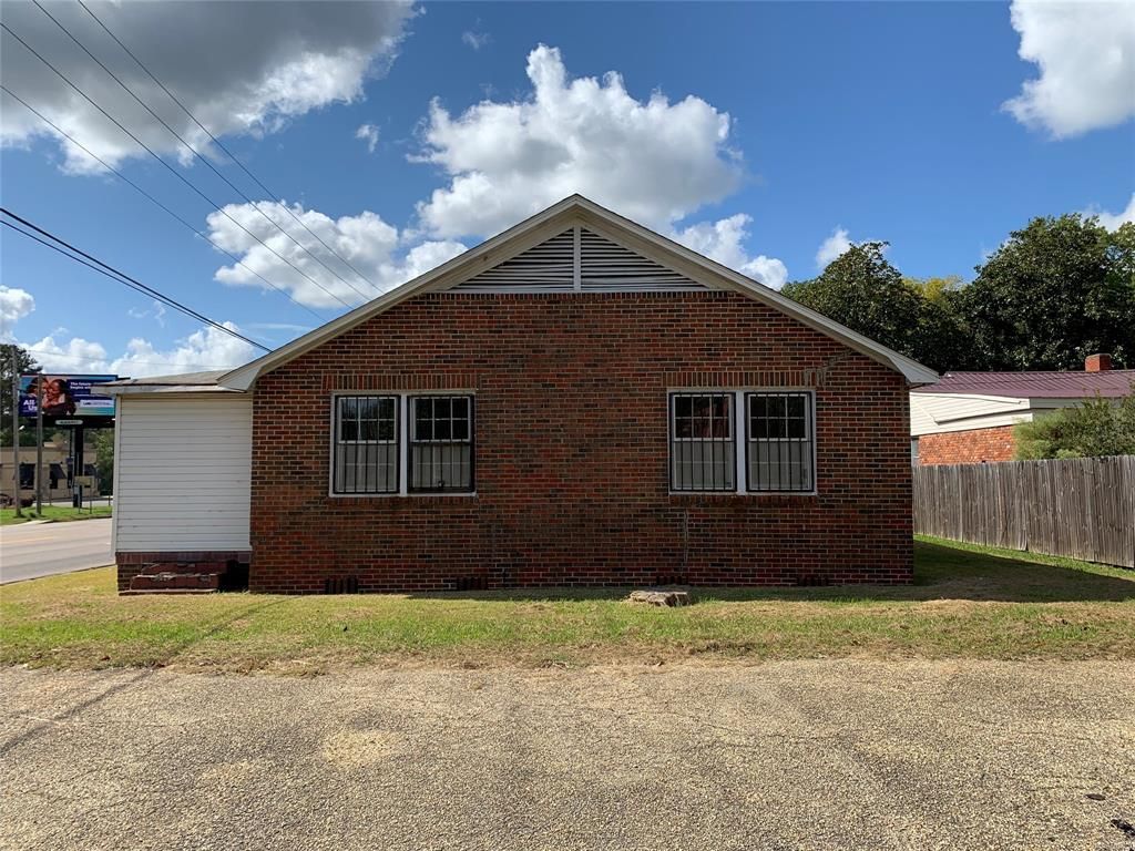701 Highland Ave, Selma, AL 5 Bed, 2 Bath SingleFamily