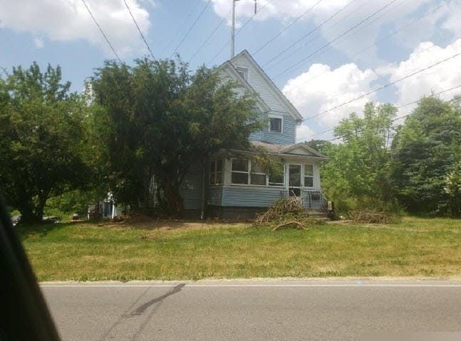 376 Hillsdale Ave, Barberton, OH 44203