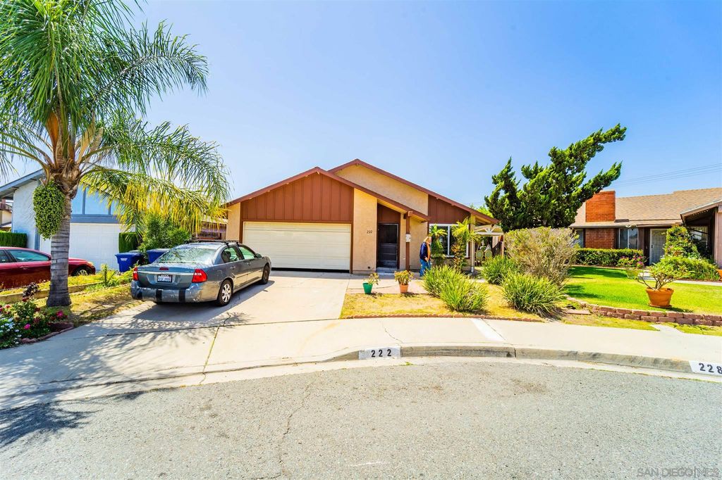 222 Charise Ct, Spring Valley, CA 91977