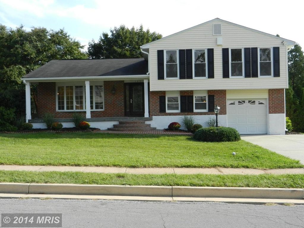 105 Galewood Rd, Lutherville Timonium, MD 21093