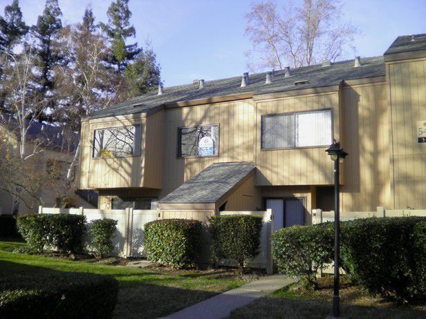 549 Woodside Oaks #4, Sacramento, CA 95825