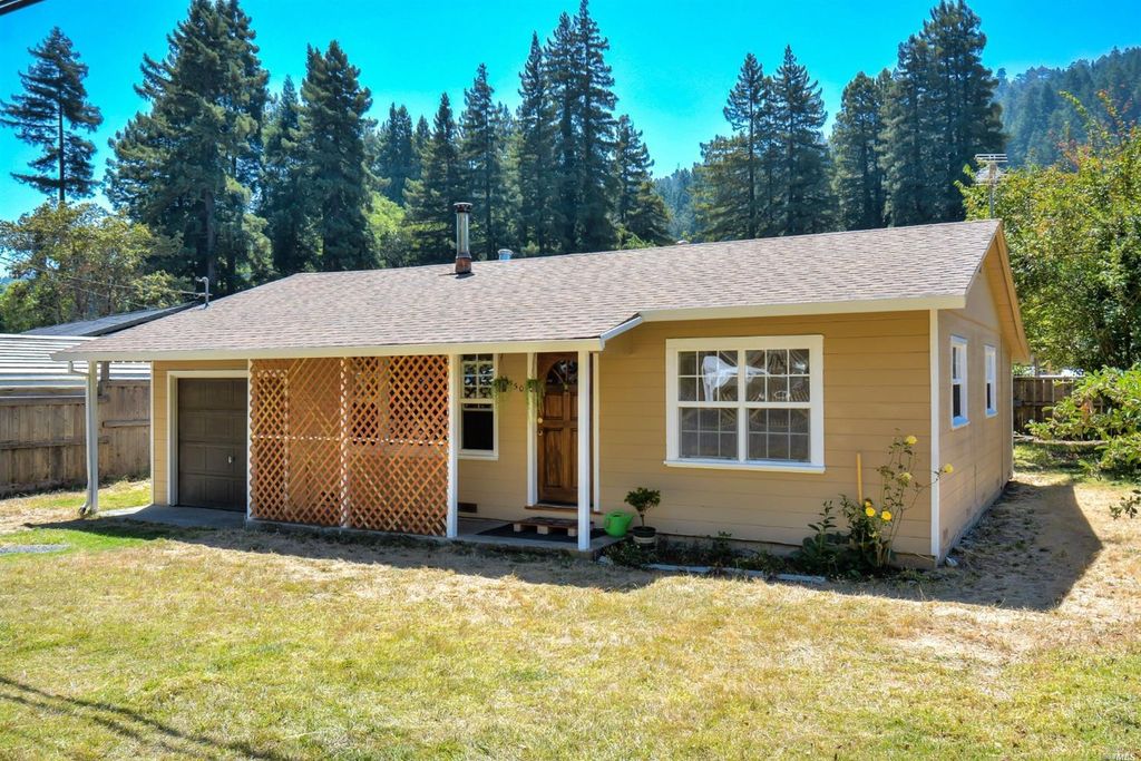 20550 Foothill Dr, Monte Rio, CA 2 Bed, 1 Bath Single