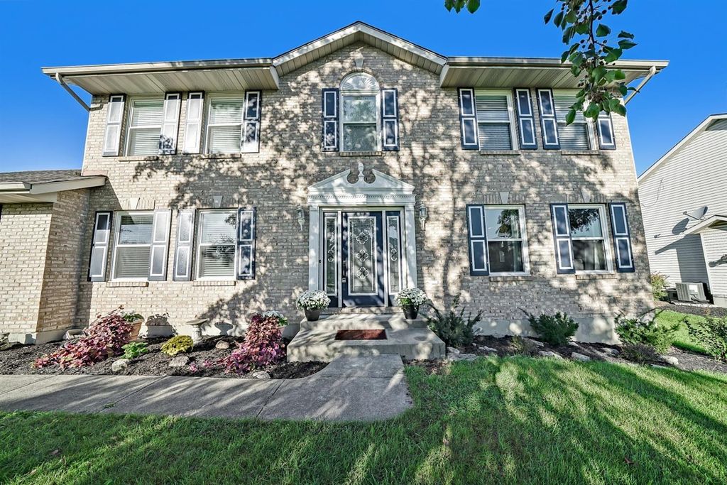 3934 Winter Hill Dr, Fairfield Township, OH 45011