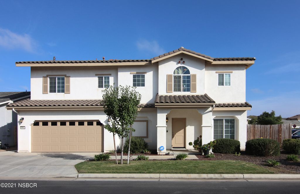 1566 S Varick Ct, Santa Maria, CA 93458