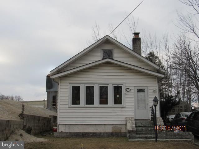 332 Deptford Ave, Woodbury, NJ 08096