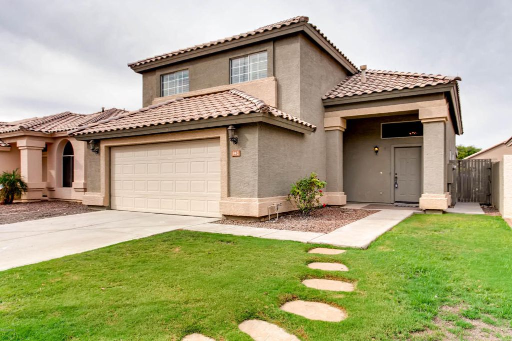 942 N Bradley Dr, Chandler, AZ 85226