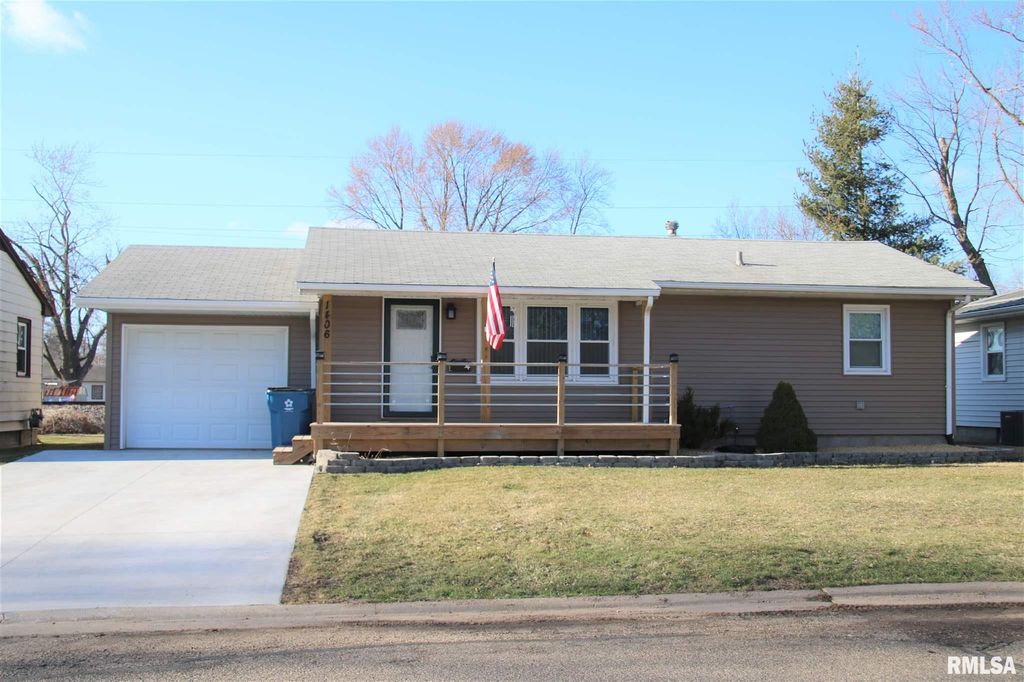 1406 4th St, Camanche, IA 52730 Trulia