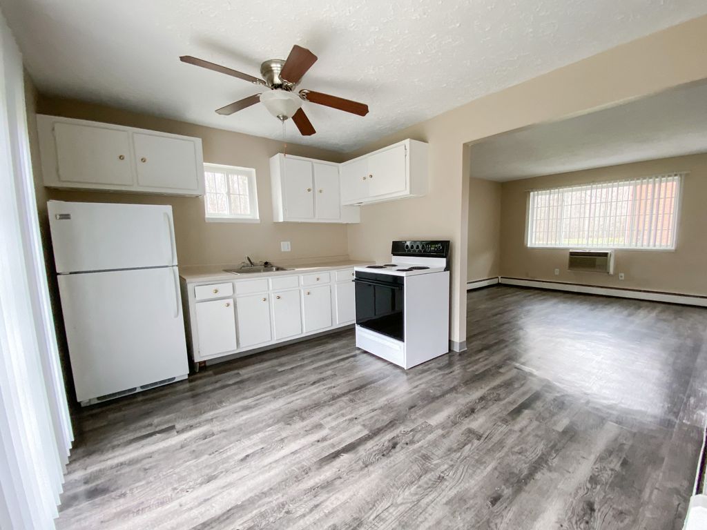 Evergreen Village Apartments & Townhouses Elyria, OH Trulia