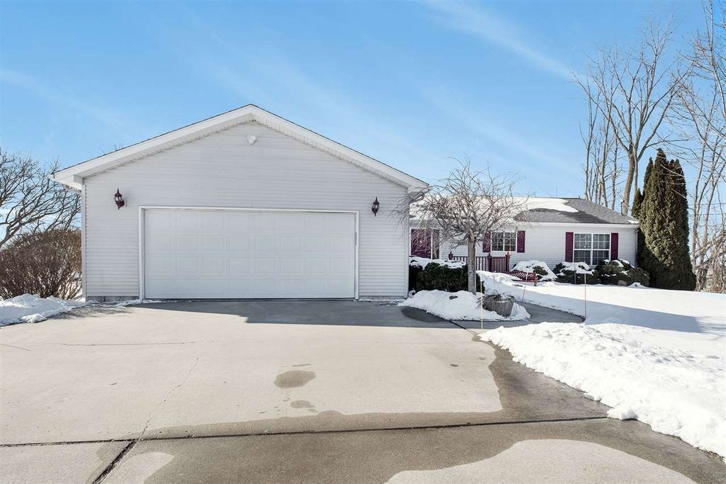 1762 9 Mile Rd, Kawkawlin, MI 48631 Trulia