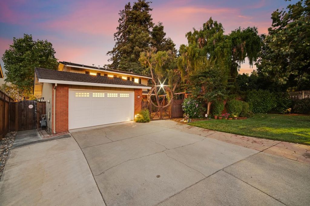 1540 Emperor Way, Sunnyvale, CA 4 Bed, 4 Bath Single