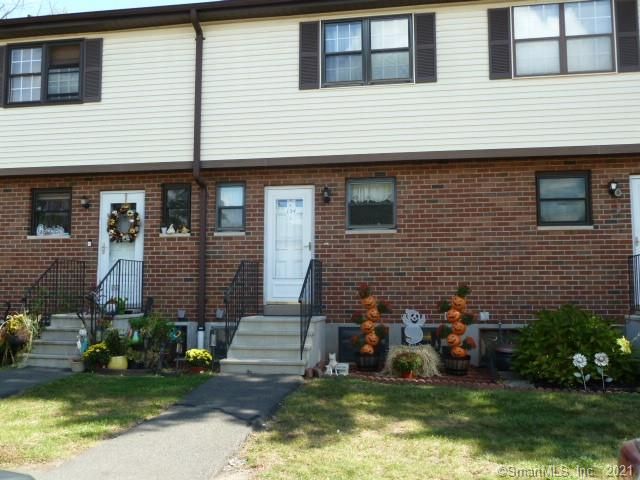 154 Hampton Ct #154, Newington, CT 06111