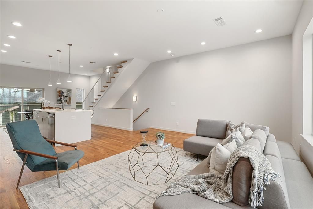 1803 Richardson Ave #103, Dallas, TX 75215