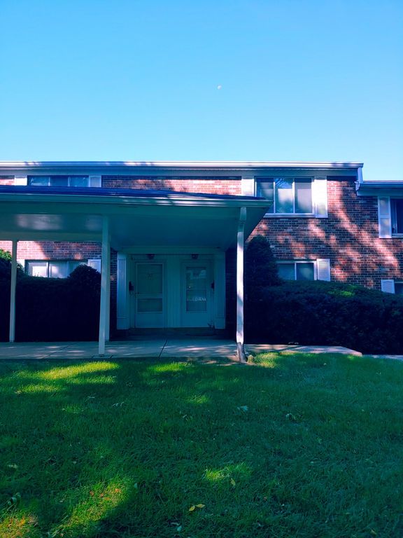 765 Clareridge Ln, Dayton, OH 45458