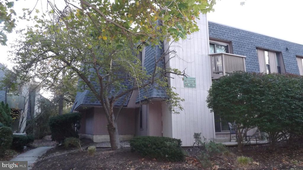 25 S Church Rd #49, Maple Shade, NJ 08052