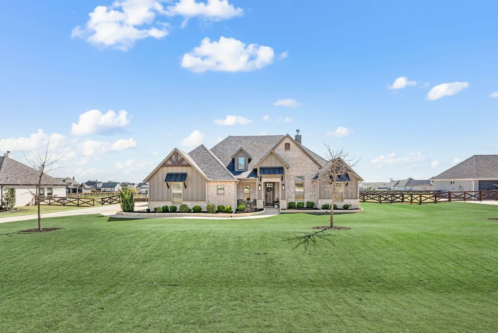 3231 Stardust Ln, Northlake, TX 76226