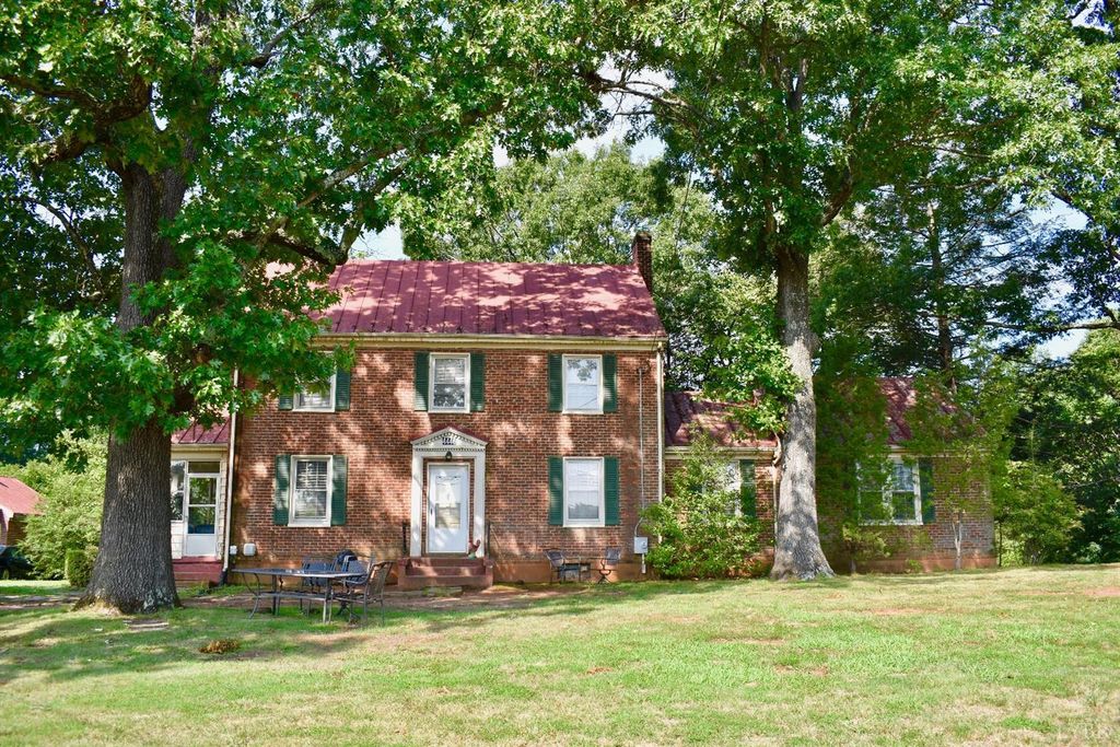 4446 S Amherst Hwy, Madison Heights, VA 24572
