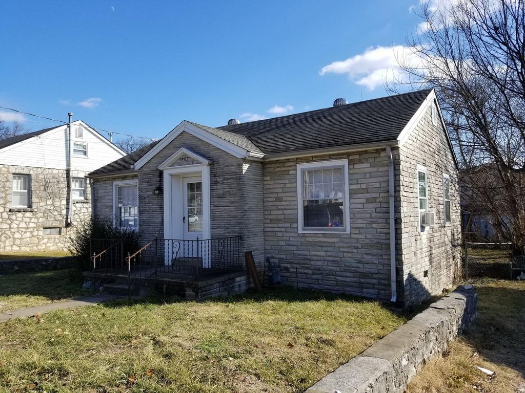 1402 Kenton St, Bowling Green, KY 42101