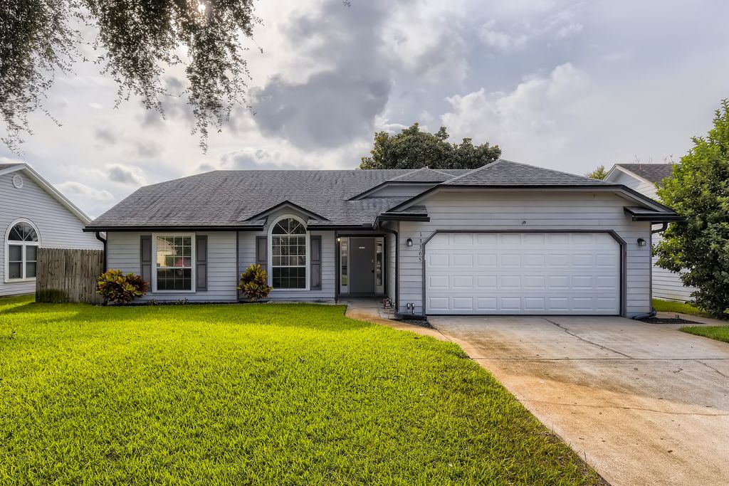 13365 Dijon Dr E, Jacksonville, FL 32225